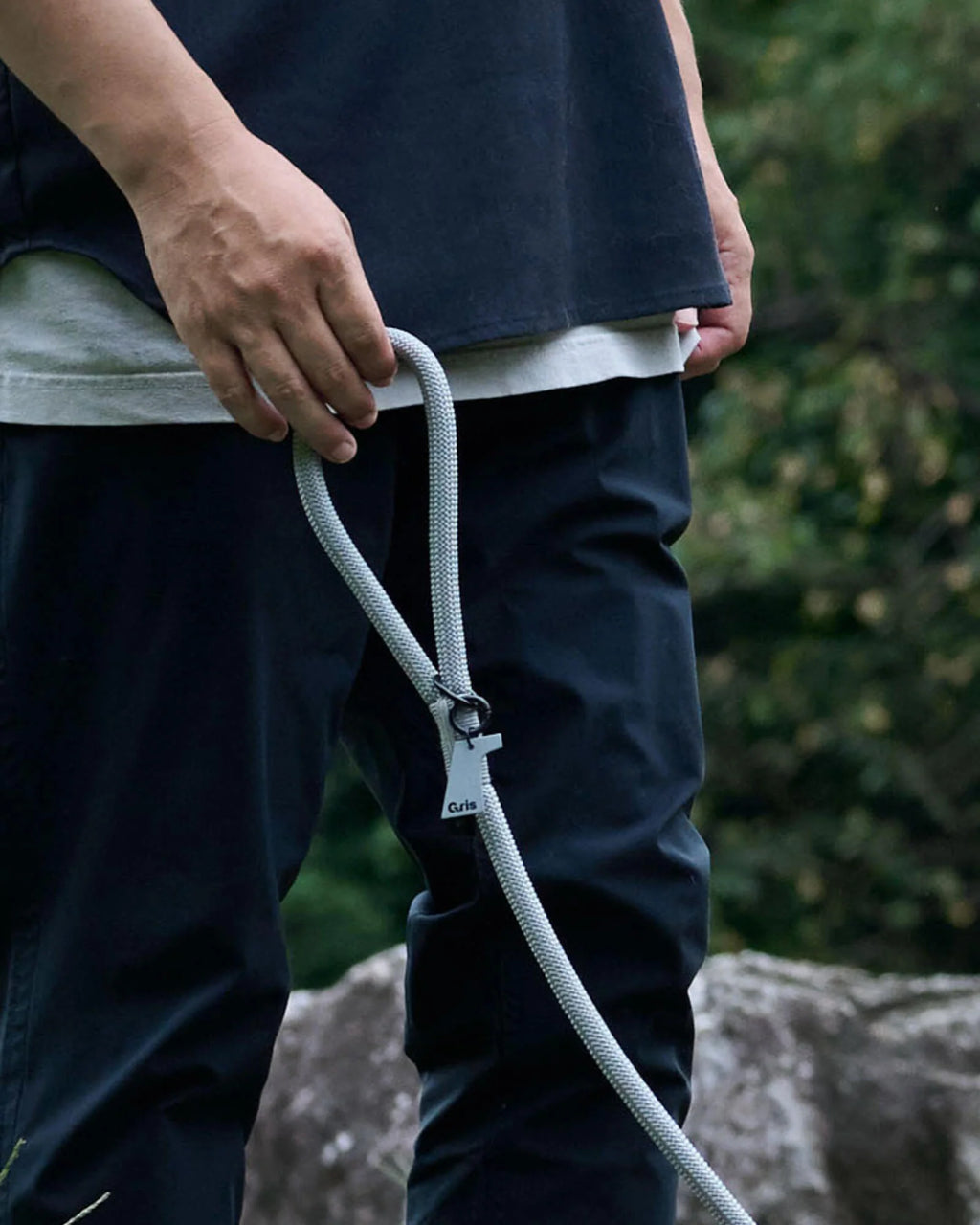 THE LEASH