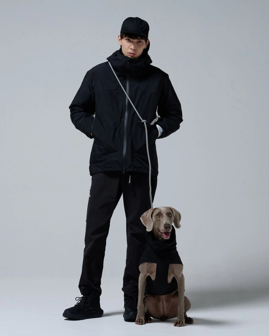 THE SHOULDER LEASH