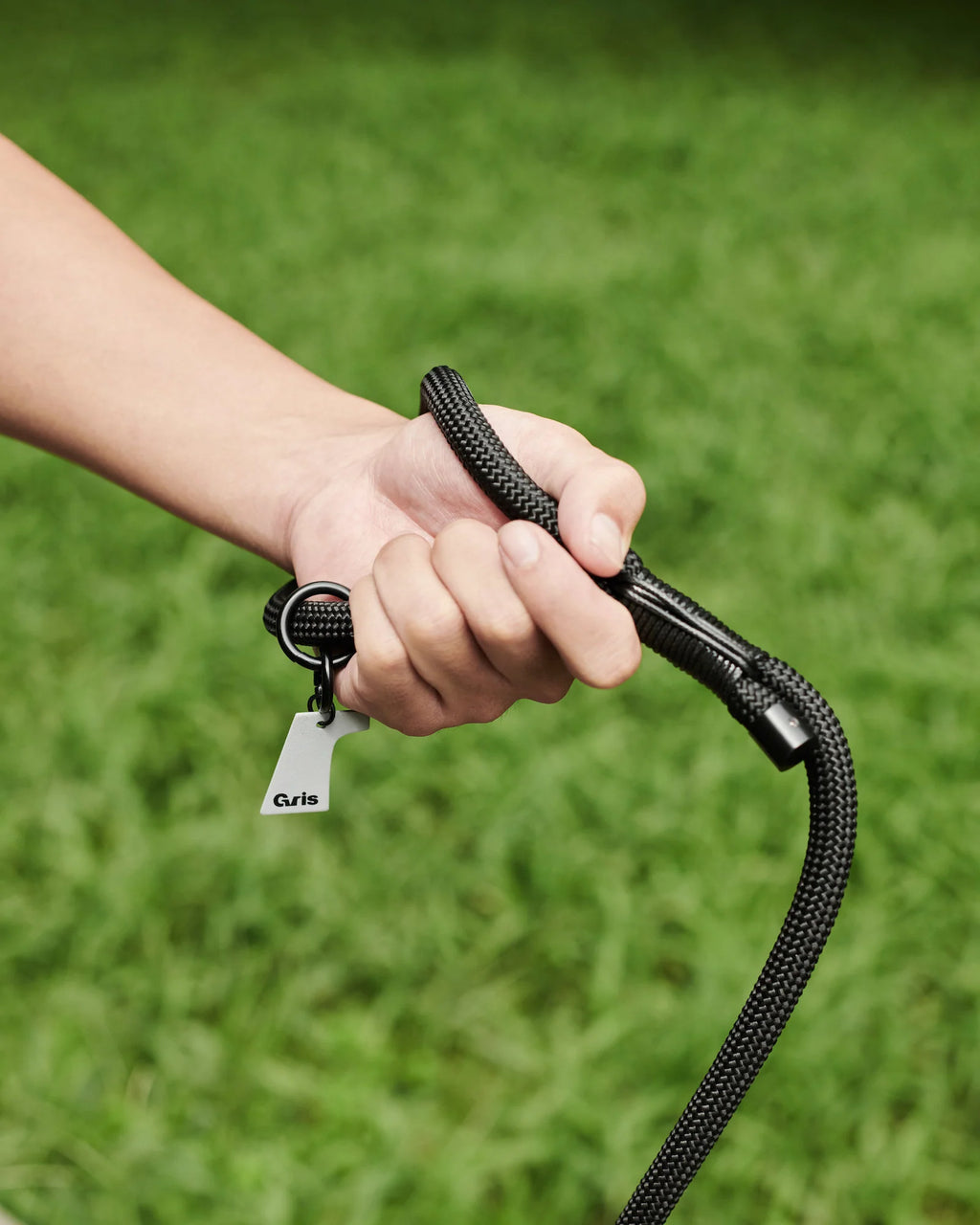 THE LEASH